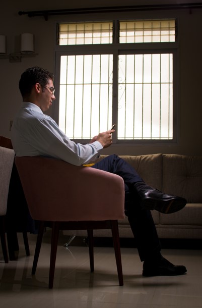 novio esperando el día de su boda en caracas